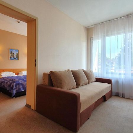 Good Stay Eiropa Hotel Economy Jūrkalne Exterior foto