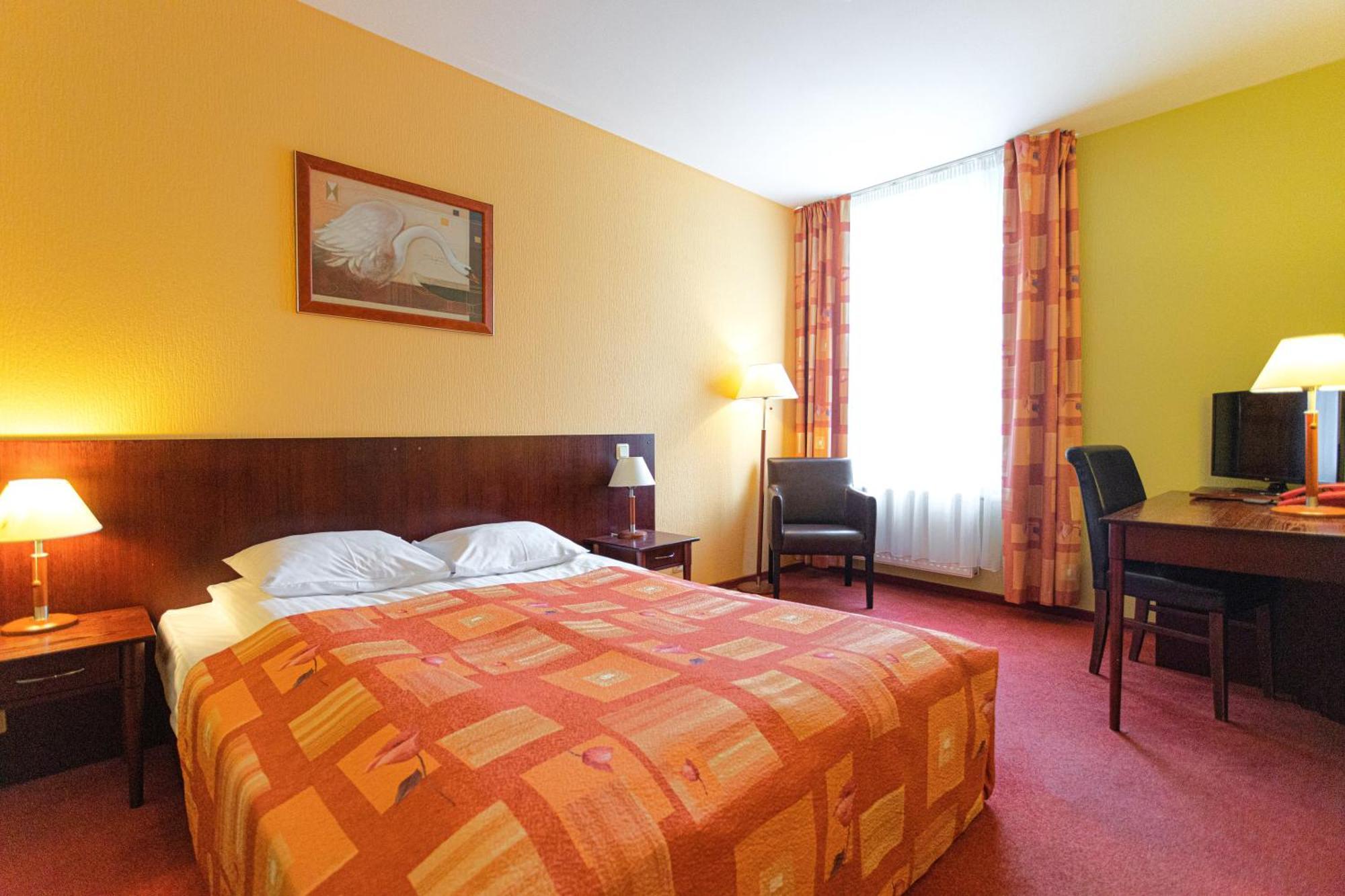 Good Stay Eiropa Hotel Economy Jūrkalne Exterior foto